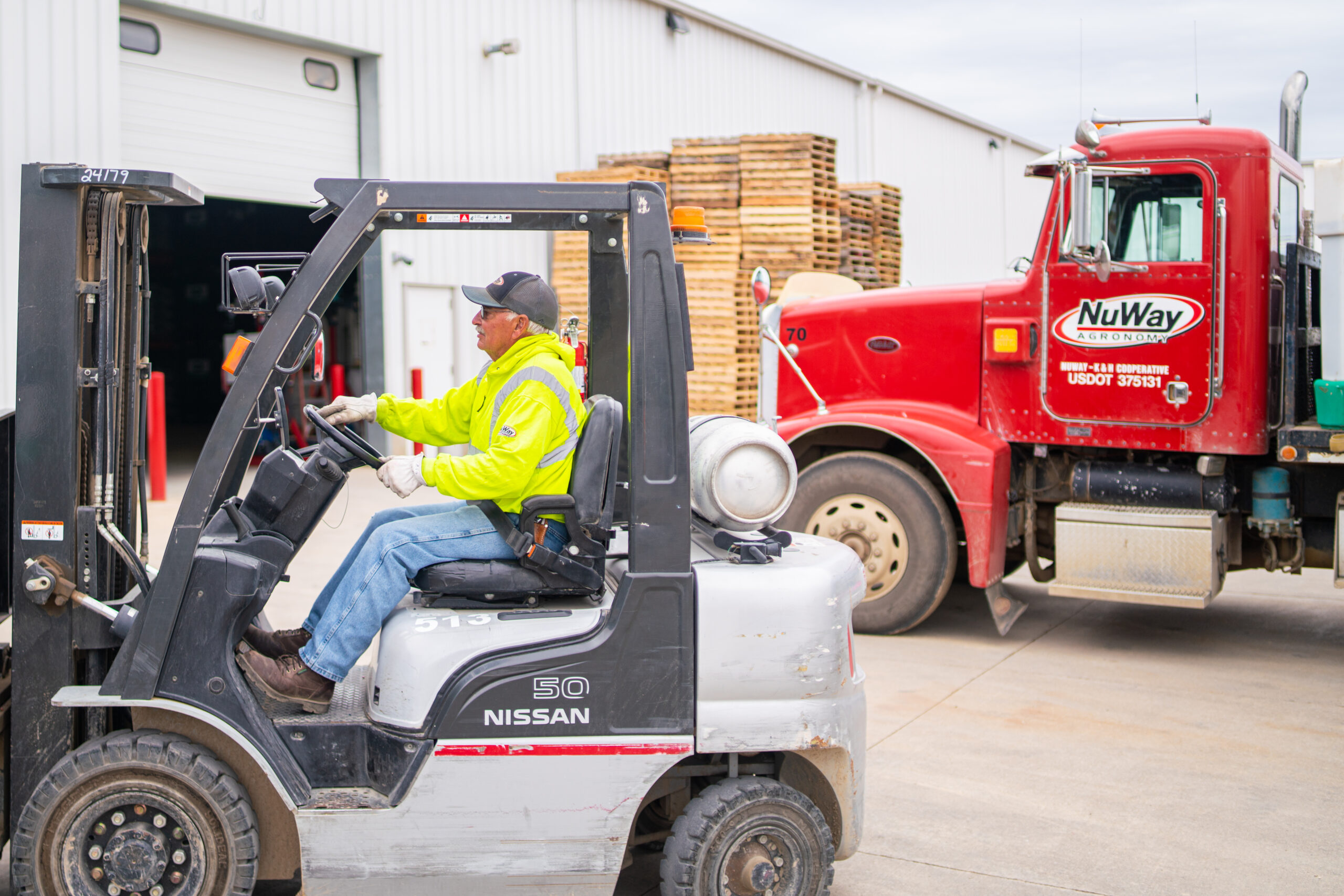 A FAMILYFOCUSED WORK ENVIRONMENT NuWayK&H Cooperative